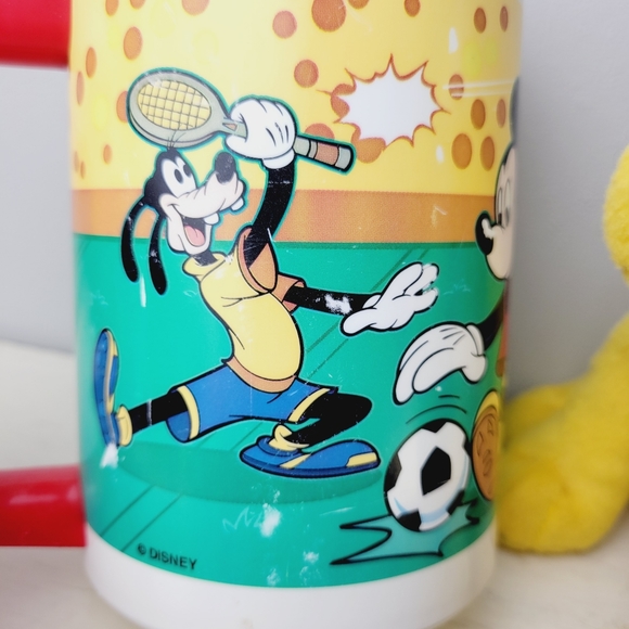 Disney All-Star Resort Vintage Mug Mickey Donald Goofy and Pluto Plush - Picture 10 of 13